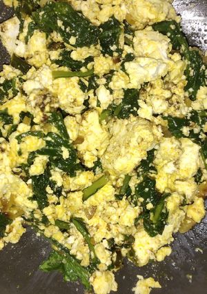 A picture of Stir fry spinach with cottage cheese.