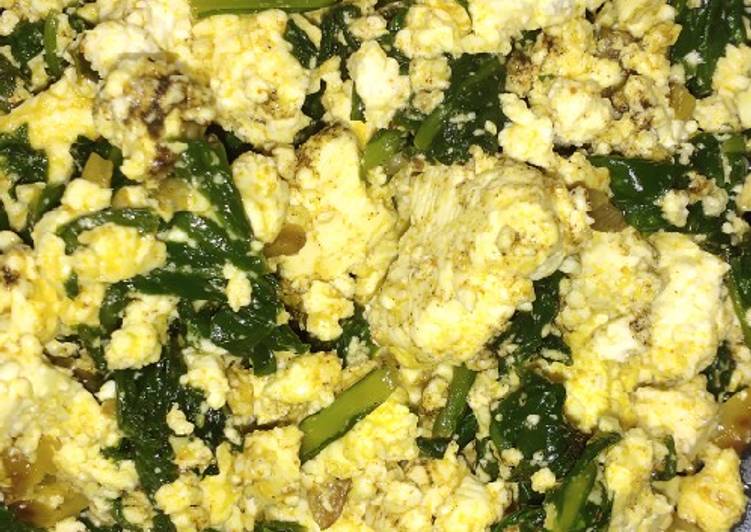 Stir fry spinach with cottage cheese