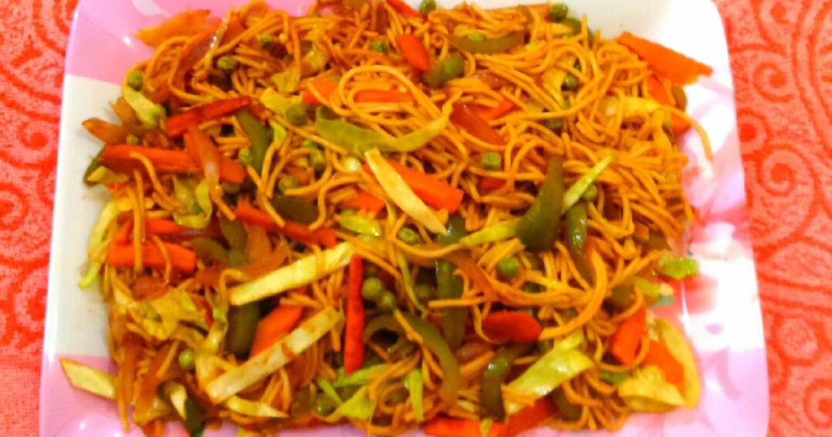 Veg Hakka Noodles Chow Mein Recipe By Kaur Jass Cookpad