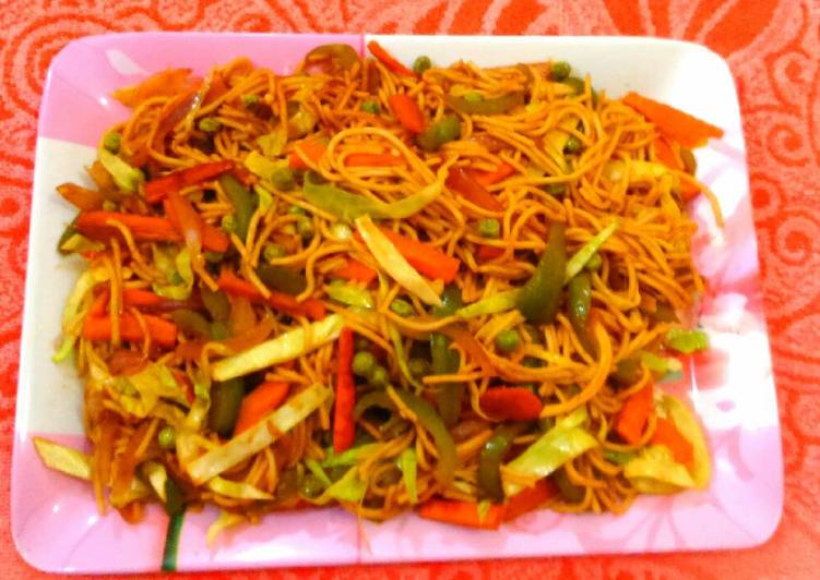 Easiest Way to Make Ultimate Veg hakka noodles / chow mein