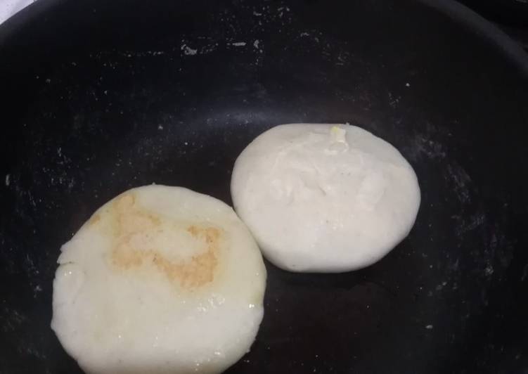 Simple Way to Make Homemade Arepas (horno, parrilla, o sartén)