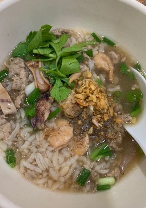 รูปของ ข้าวต้มหมูทรงเครื่อง