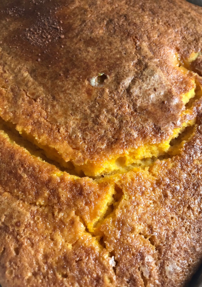 Una foto de Coca de calabaza 🎃 contenta