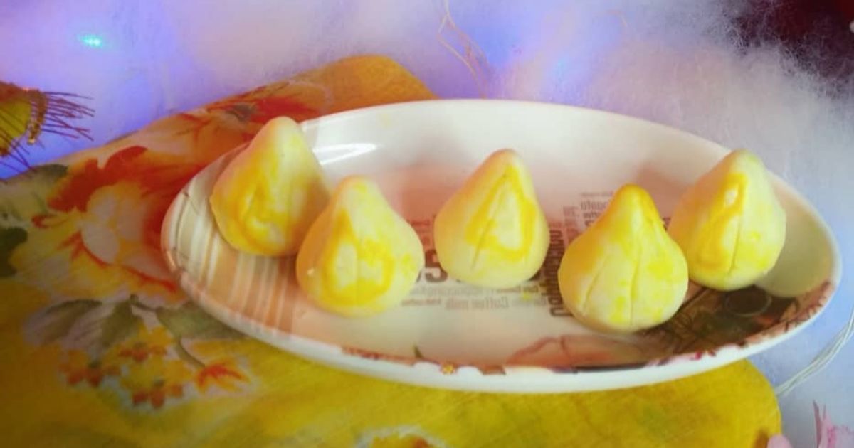 Mawa Modak/Khoya Modak/Yellow Modak Recipe by Sarita Srivastava - Cookpad
