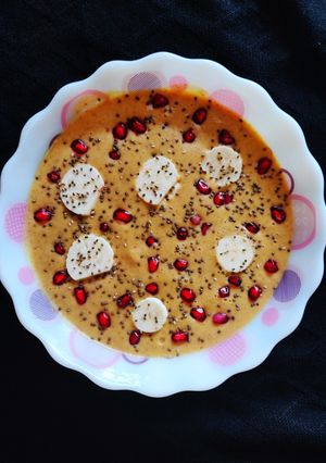 A picture of Apple oats smoothie bowl.