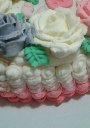 A picture of Buttercream Traditional.