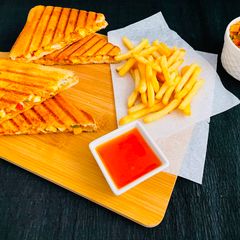 A picture of Paneer Sandwich.