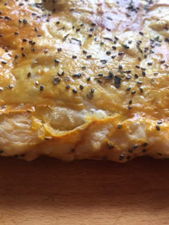 Una foto de Empanada de hojaldre rellena de carne, portobellos y más!!