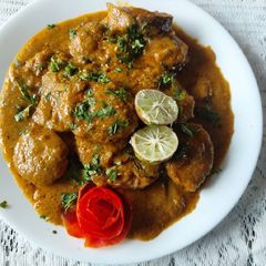 A picture of Malwani fish curry.