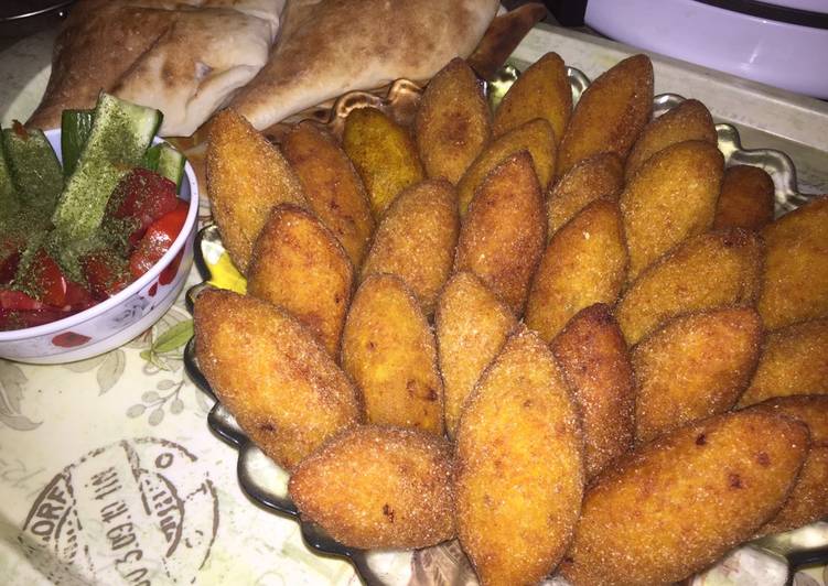 كبة طحين الرز والبطاطا😋😋