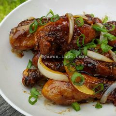 A picture of Fried Chicken in Worcestershire sauce.
