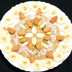 A picture of Banana Rajgira Sheera.