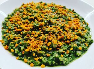 Foto di Orzotto in crema di bieta con pepite dorate