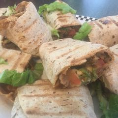 A picture of Wrap bread beef.
