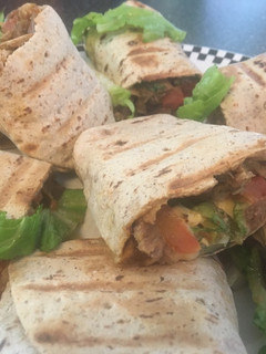 A picture of Wrap bread beef.