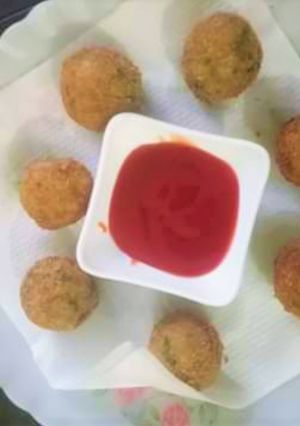 A picture of Potato and Chicken  Ball with Black Pepper.