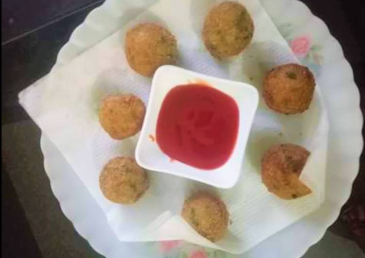 Simple Way to Make Award-winning Potato and Chicken  Ball with Black Pepper