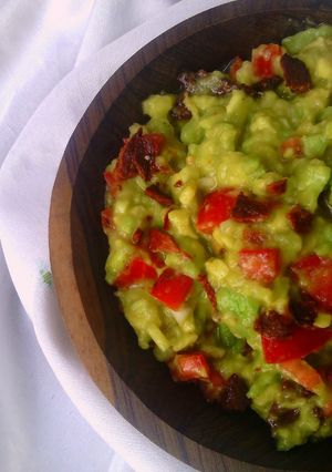 A picture of Bacon Guacamole.