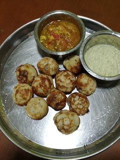 சிறுதானிய பணியாரம் செய்முறை முக்கிய புகைப்படம்