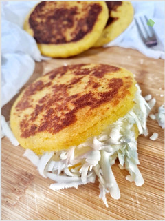 Una foto de Arepas de plátano maduro