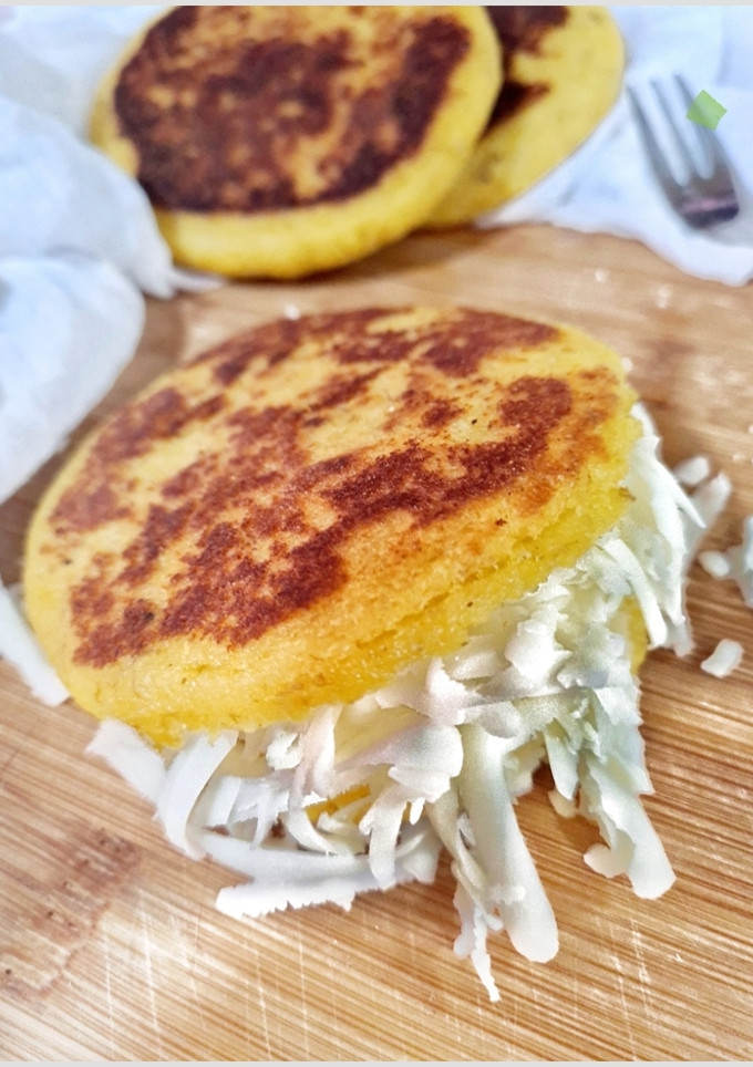 Una foto de Arepas de plátano maduro