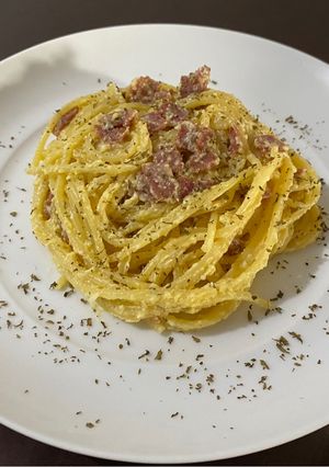 Foto resep Authentic Spaghetti Carbonara (No Cream)