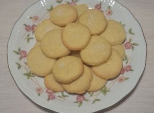 Una foto de Polvorones de naranja