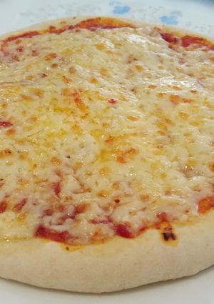 A picture of 🍕🍕Fast and Easy 1 Minute Microwave Pizza🍕🍕.