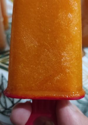 Una foto de Helado de frutas (color naranja) y zanahoria