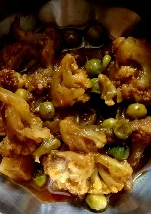 আলু ফুলকপির ডালনা (aloo phulkopir dalna recipe in Bengali) রেসিপির প্রধান ছবি