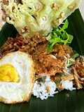 Sarapan Khas Madiun Sego Pecel Pincuk