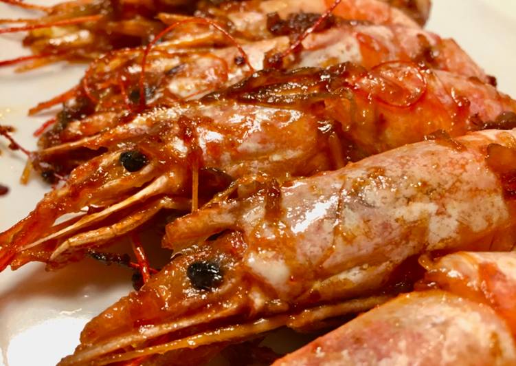 Step-by-Step Guide to Make Award-winning Seared Prawns with Soybean Paste