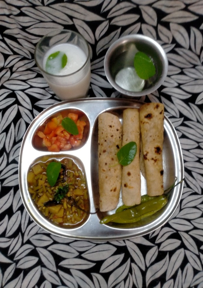 સૂકી ચોળી નું શાક(suki choli nu saak in Gujarati ( રેસીપી મુખ્ય ફોટો