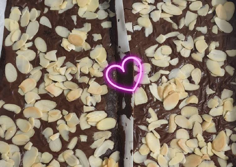 Cara Membuat Shiny Brownies Sederhan Tanpa Mixer Farah Quinn
