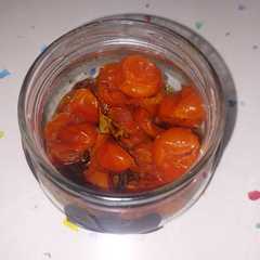 Una foto de Tomates cherries confitados