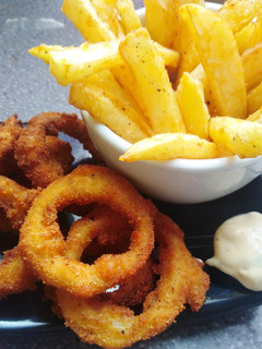 A picture of Homemade onion rings.