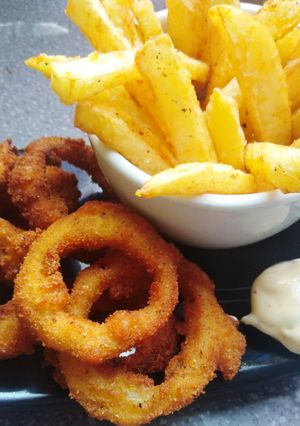 A picture of Homemade onion rings.