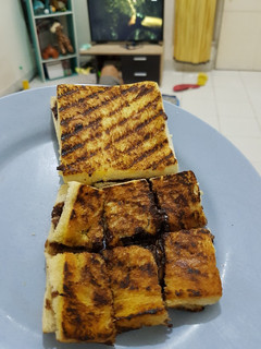 Foto resep Roti Bakar Coklat Keju HomeMade Renyah di Luar & Lembut di Dalam
