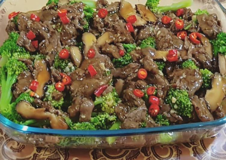 Proses memasak Brokoli cah sapi hioko Lezat