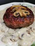 Burger de buey en salsa de champiñones a los 3 quesos #keto