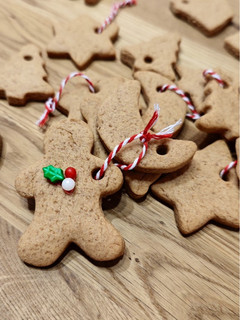 Foto principal de Galletas de jengibre y canela para Navidad