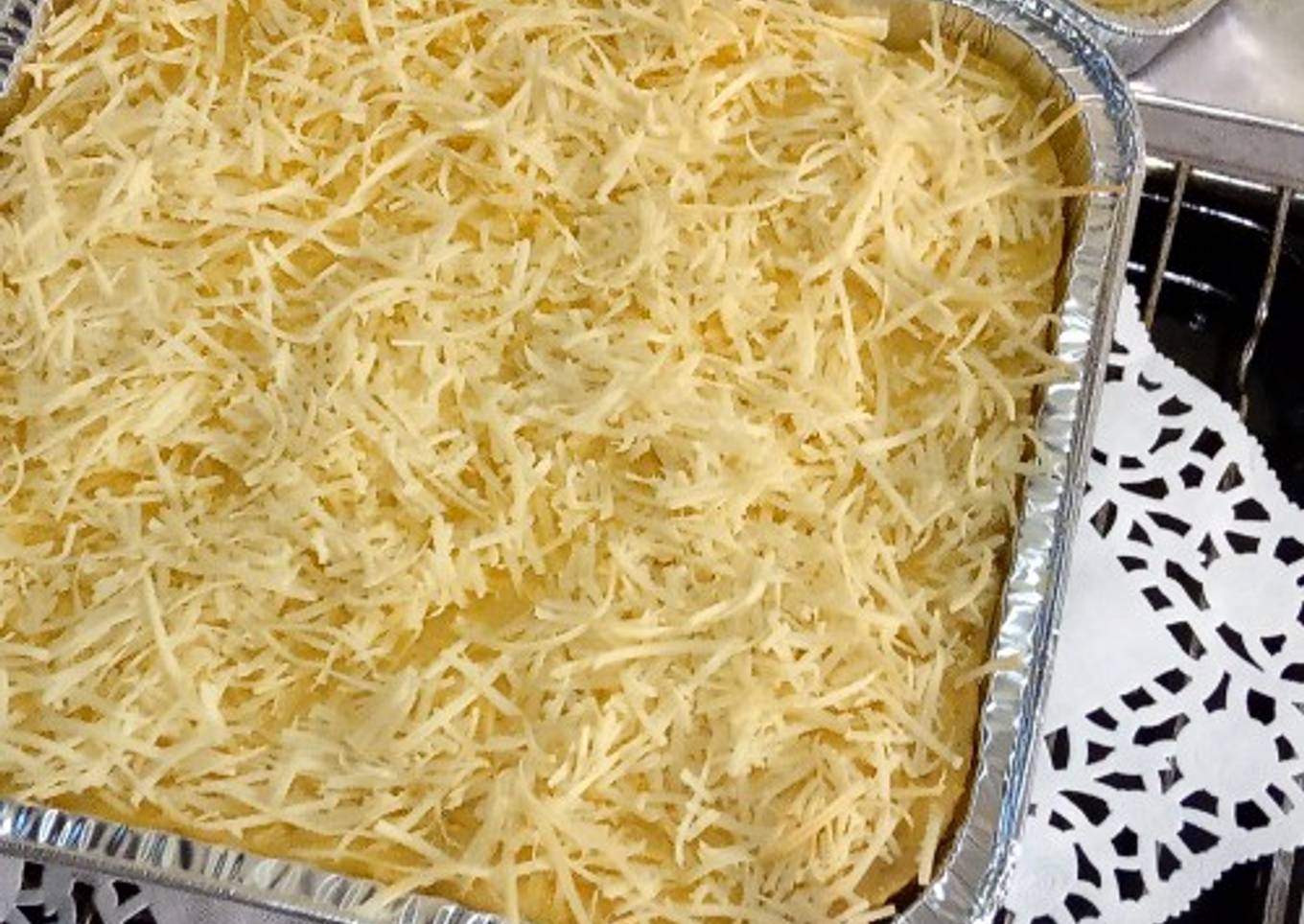 Potato baked (peas, corned beef, onion and cheese)