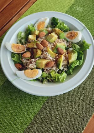 Una foto de Ensalada completísima y vegetariana 🥗