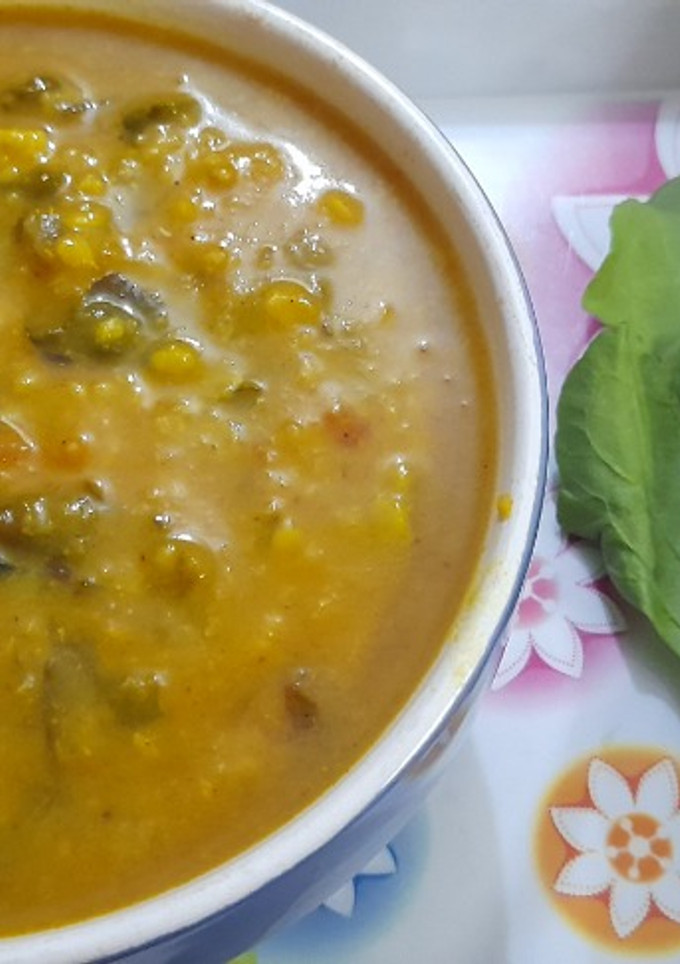 पालक दाल (palak dal recipe in Hindi) रेसिपी मुख्य फोटो