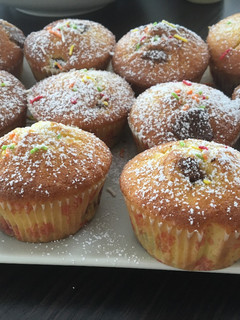 Meggyes bögrés muffin recept fotója