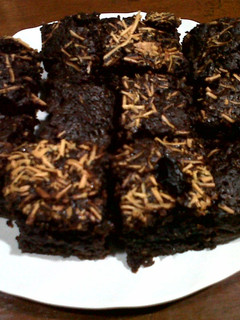 Foto resep Cheesy Raisin Brownies