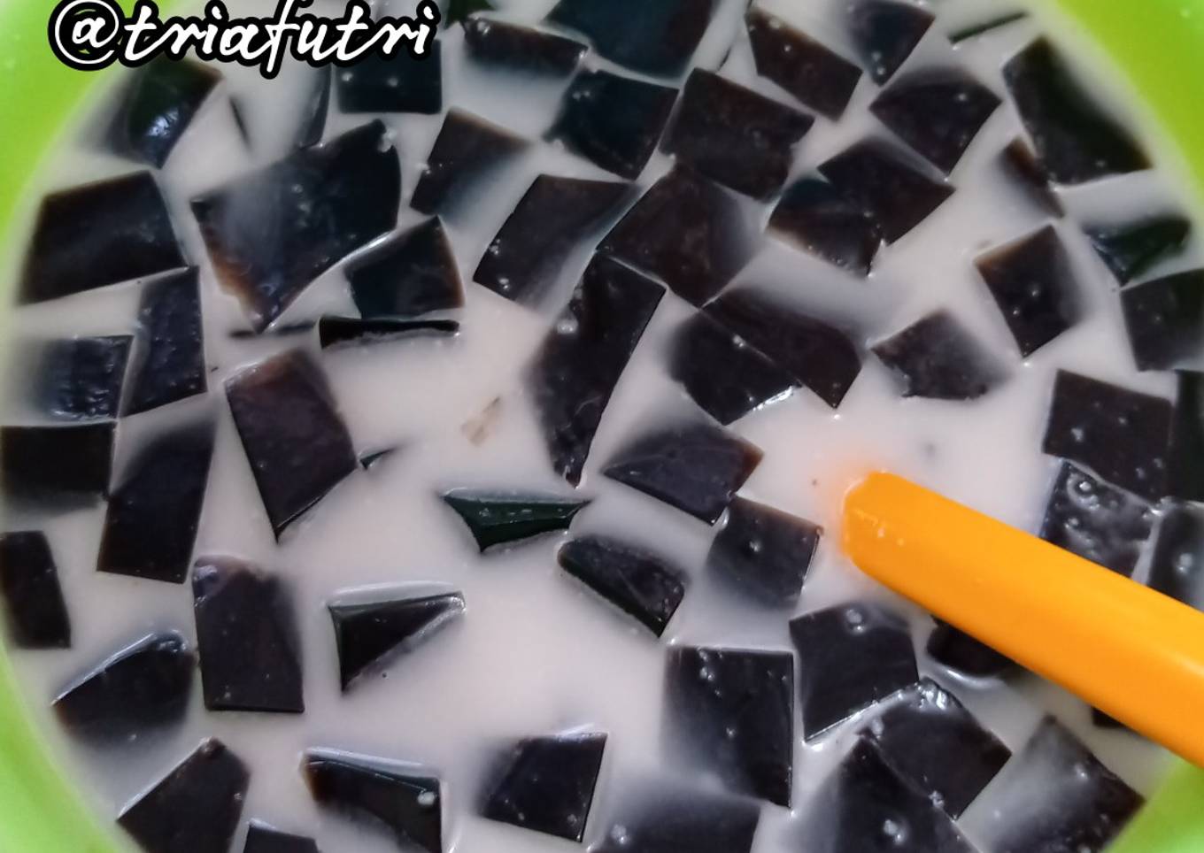 Cincau kuah santan