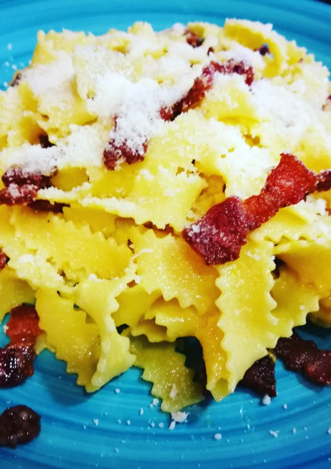 Una foto de Reginotte a la carbonara