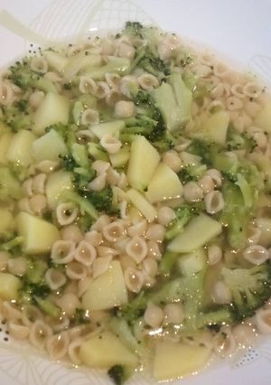 Foto di Conchigliette integrali con broccoli e patate