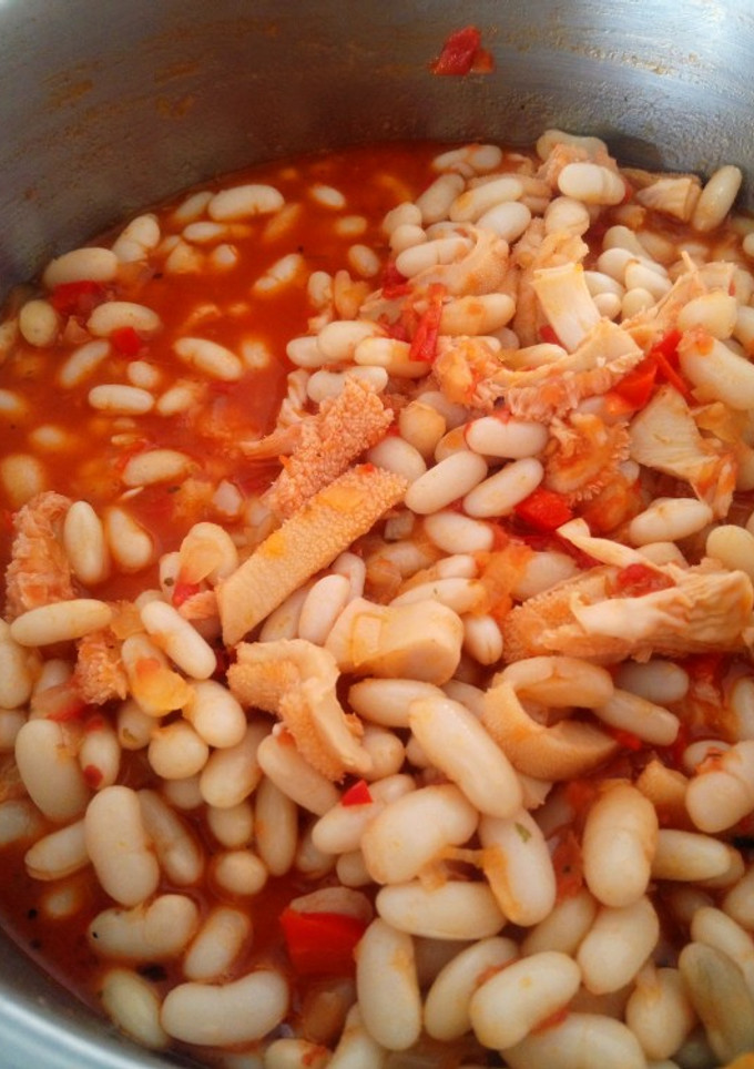 Una foto de Guiso de mondongo con porotos👌😋😋